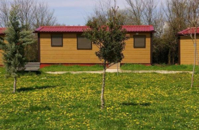 Отель Bungalows Granja Escuela Arlanzón  Арлансон